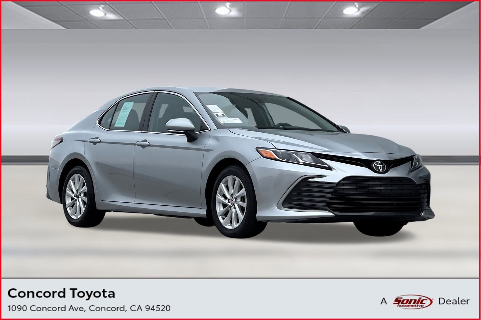 2024 Toyota Camry LE's photo