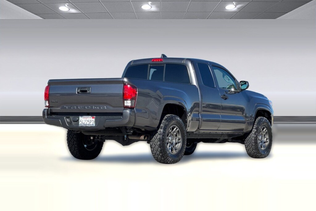 Used 2022 Toyota Tacoma SR Truck Access Cab