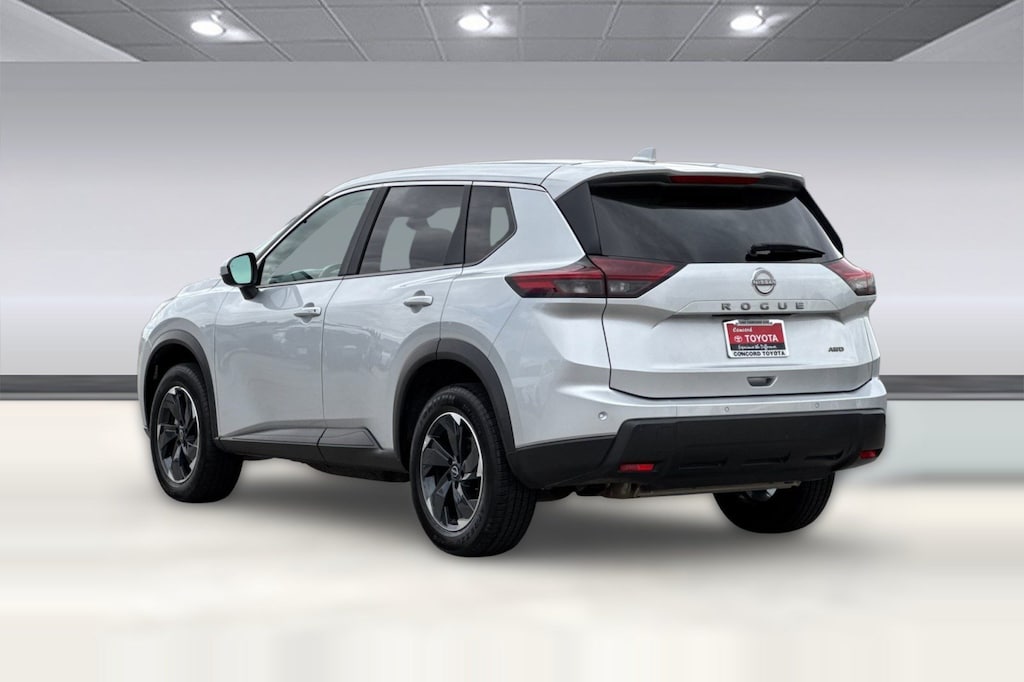 Used 2025 Nissan Rogue SV SUV