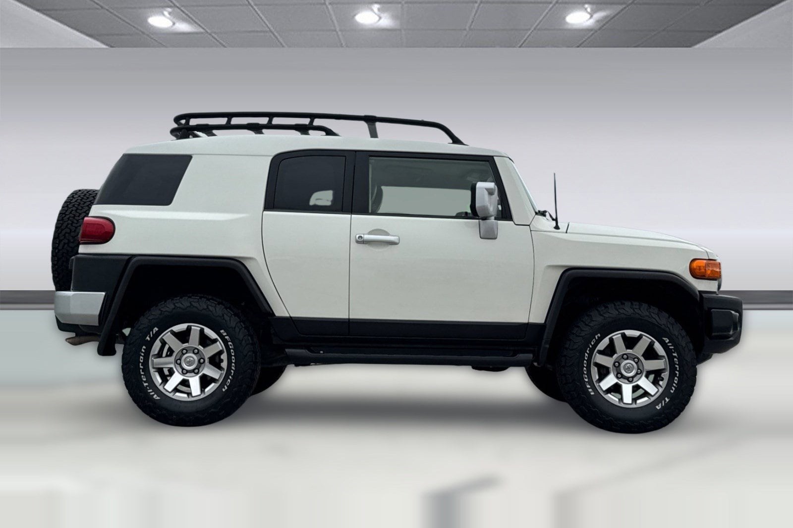 FJ Cruiser 4WD 4dr Auto (Natl) SUV