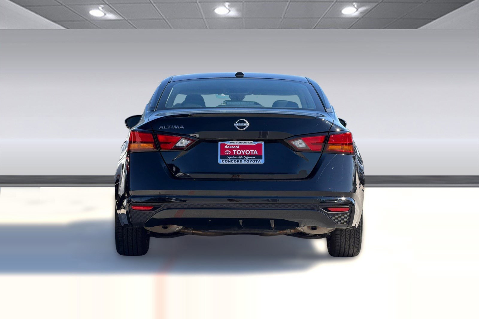 2025 Nissan Altima SV photo 3