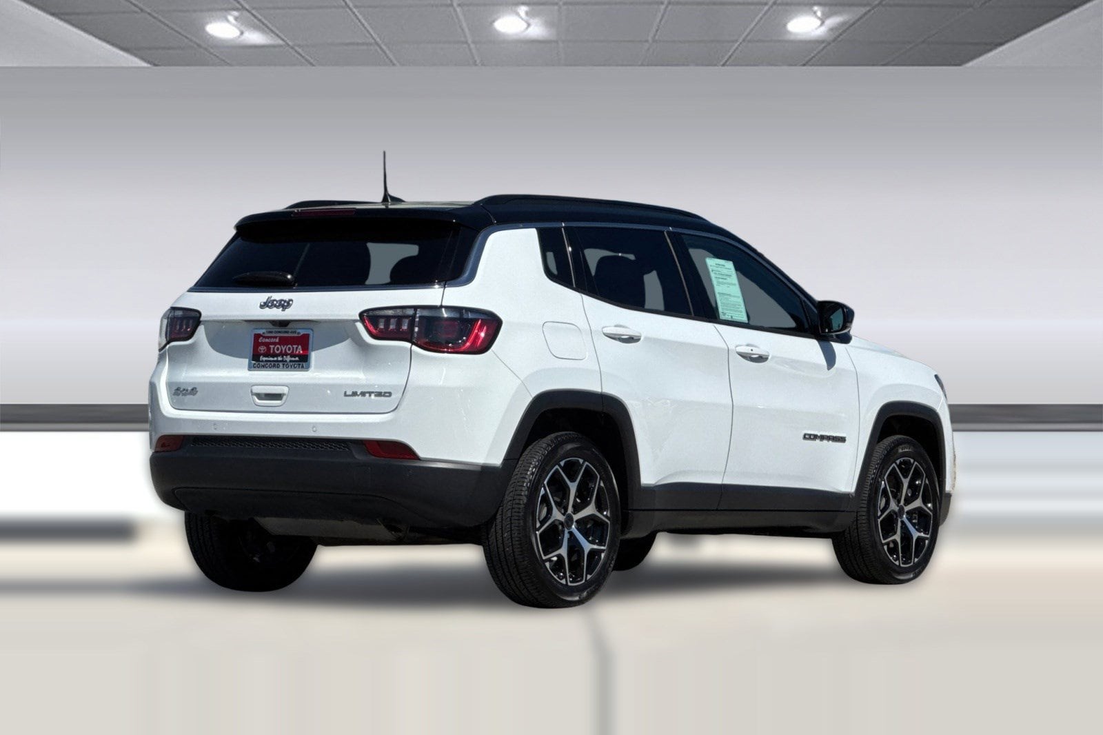 2025 Jeep Compass Limited photo 2