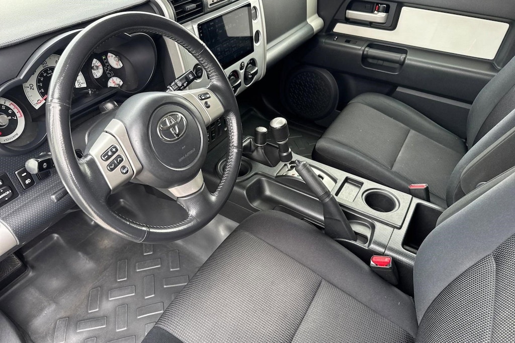 Used 2014 Toyota FJ Cruiser 4WD 4dr Auto (Natl) SUV