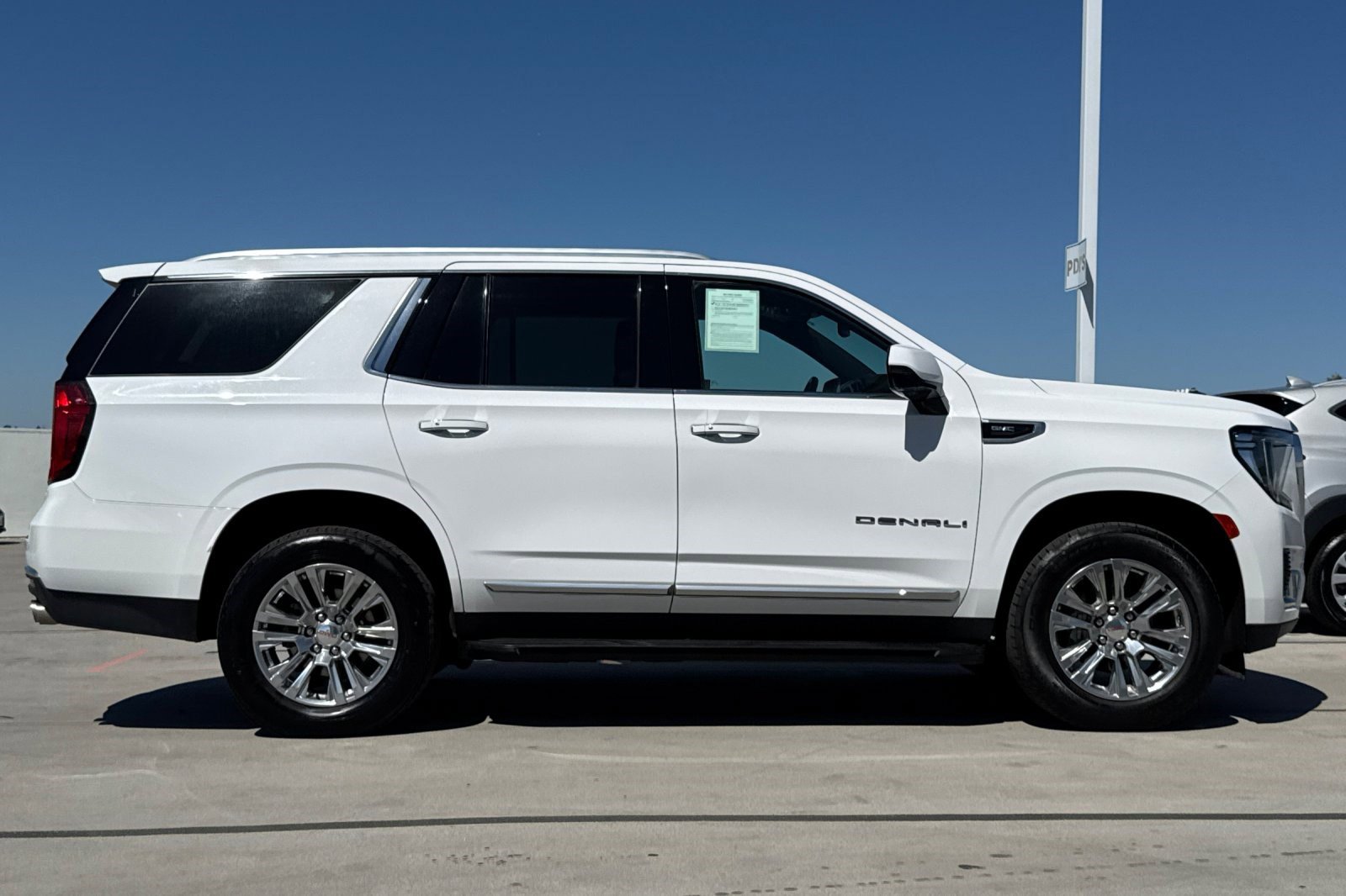 2023 Gmc Yukon Denali photo 2