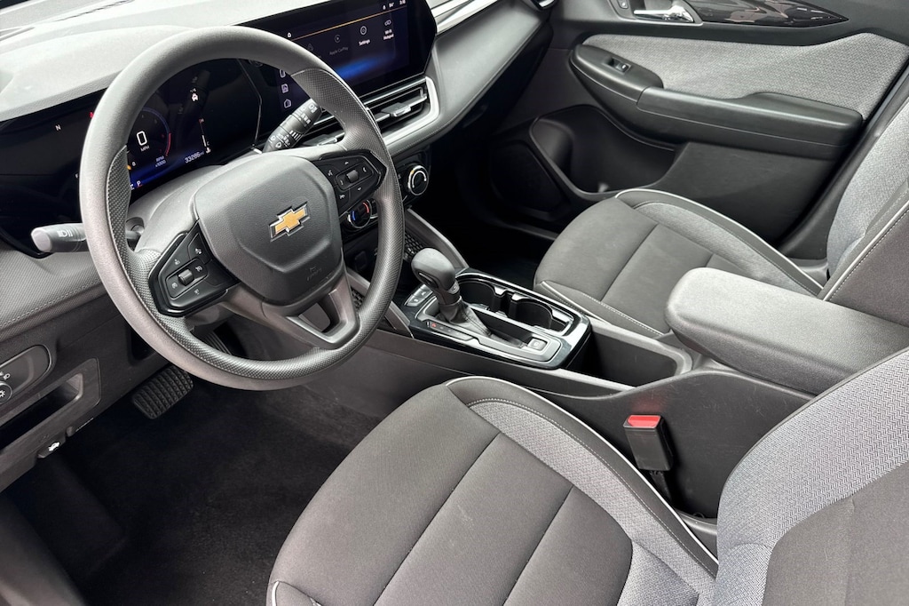 Used 2025 Chevrolet Trailblazer LT SUV