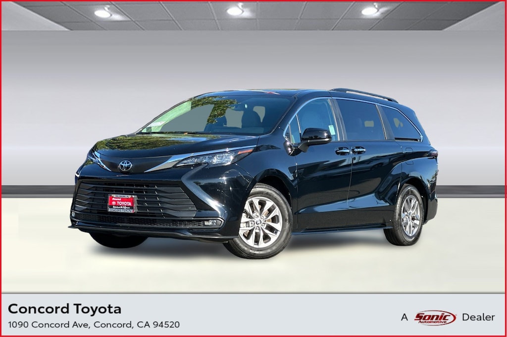 Used 2026 Toyota Sienna XLE Van Passenger Van