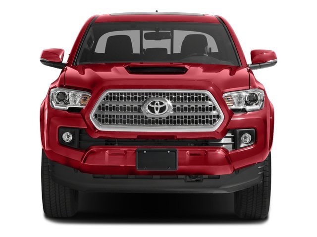 2017 Toyota Tacoma TRD Sport photo 4