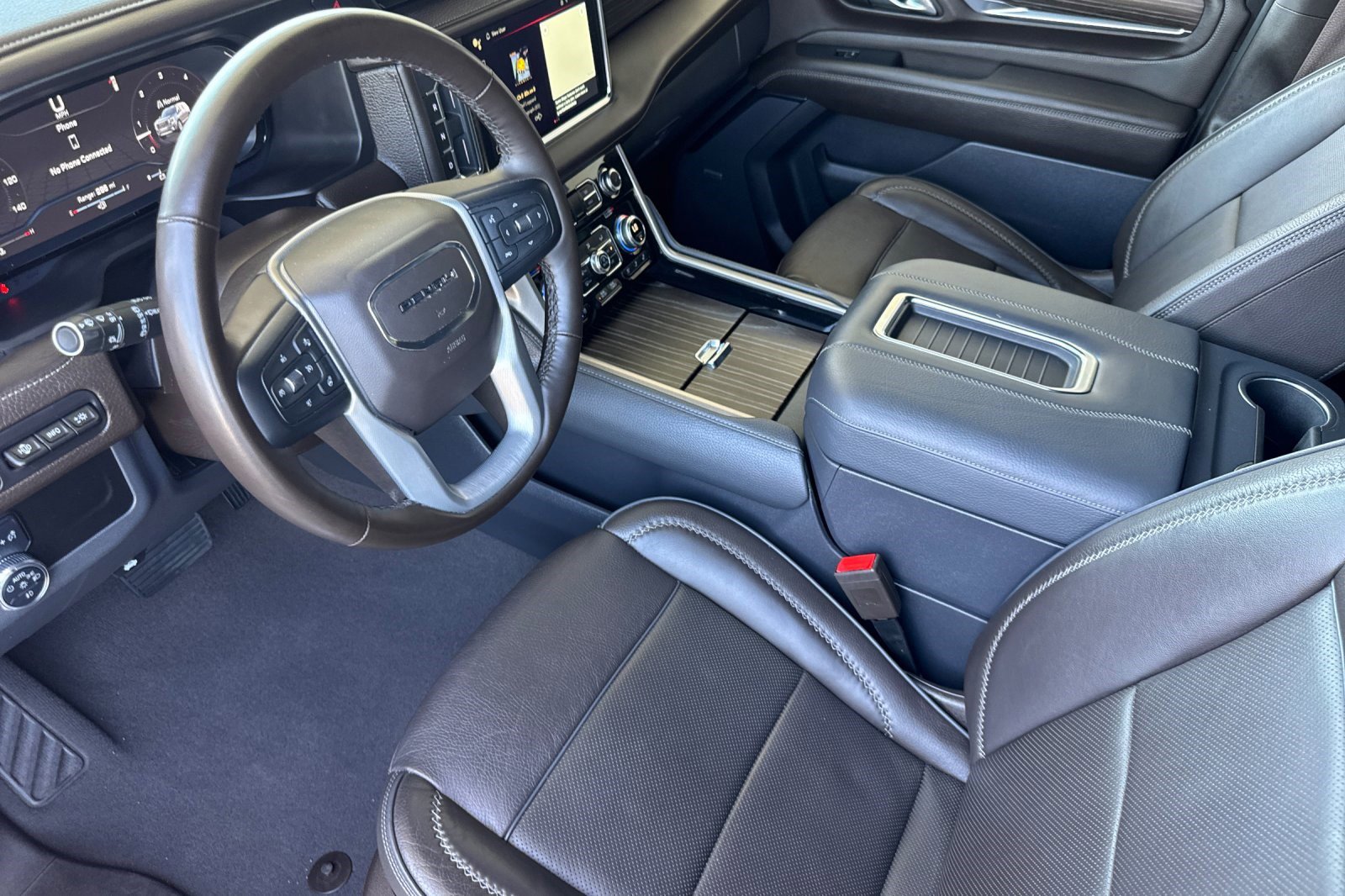 2023 Gmc Yukon Denali photo 4
