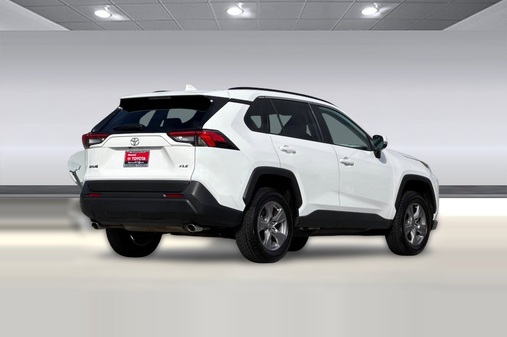 Used 2025 Toyota RAV4 XLE SUV