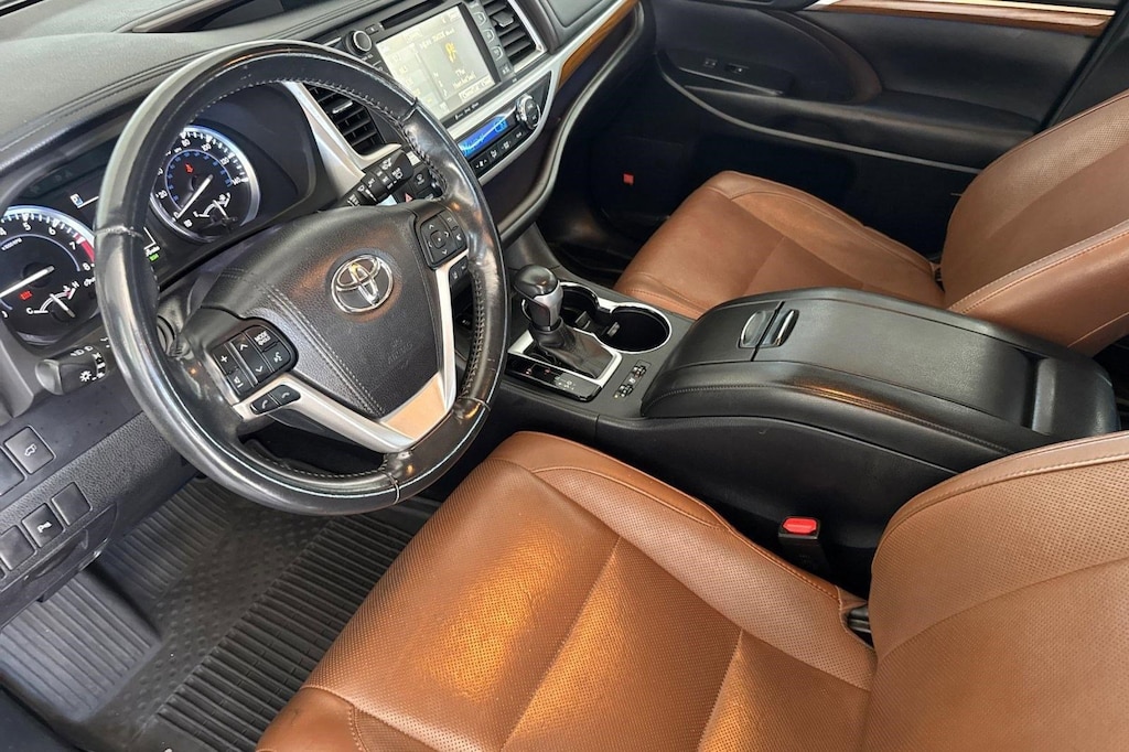 Certified 2017 Toyota Highlander Limited SUV