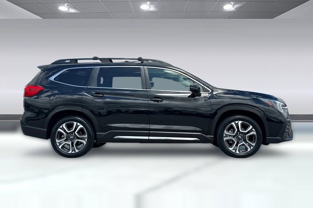Used 2023 Subaru Ascent Limited SUV
