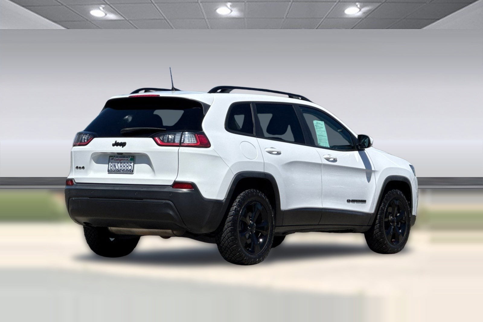 2020 Jeep Cherokee Altitude photo 2