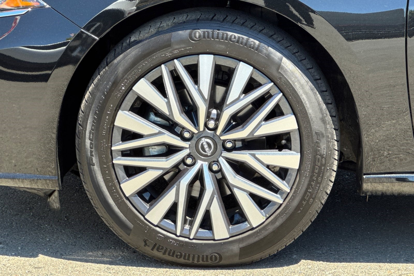 2025 Nissan Altima SV - Photo 13