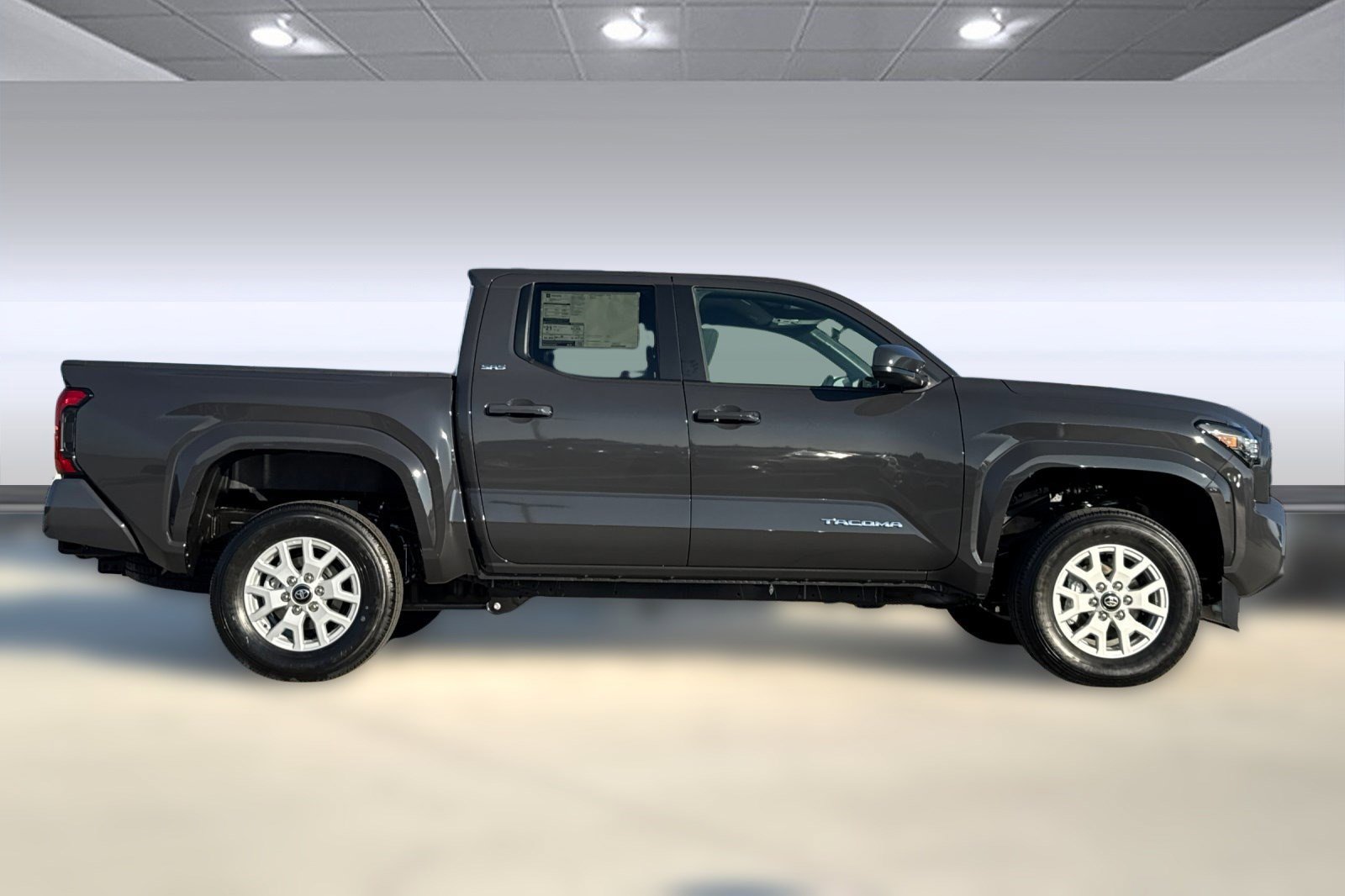 2026 Toyota Tacoma SR5 4x4 Double Cab photo 2