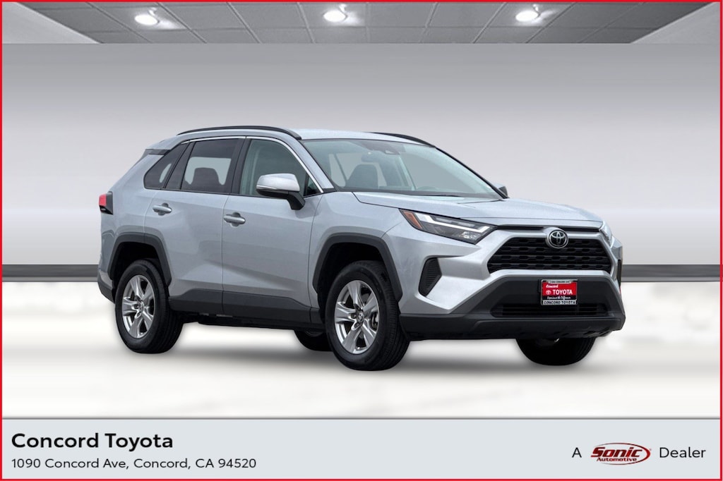 Used 2025 Toyota RAV4 XLE SUV