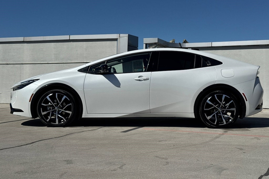 Certified 2026 Toyota Prius Plug-In Hybrid XSE Premium Hatchback