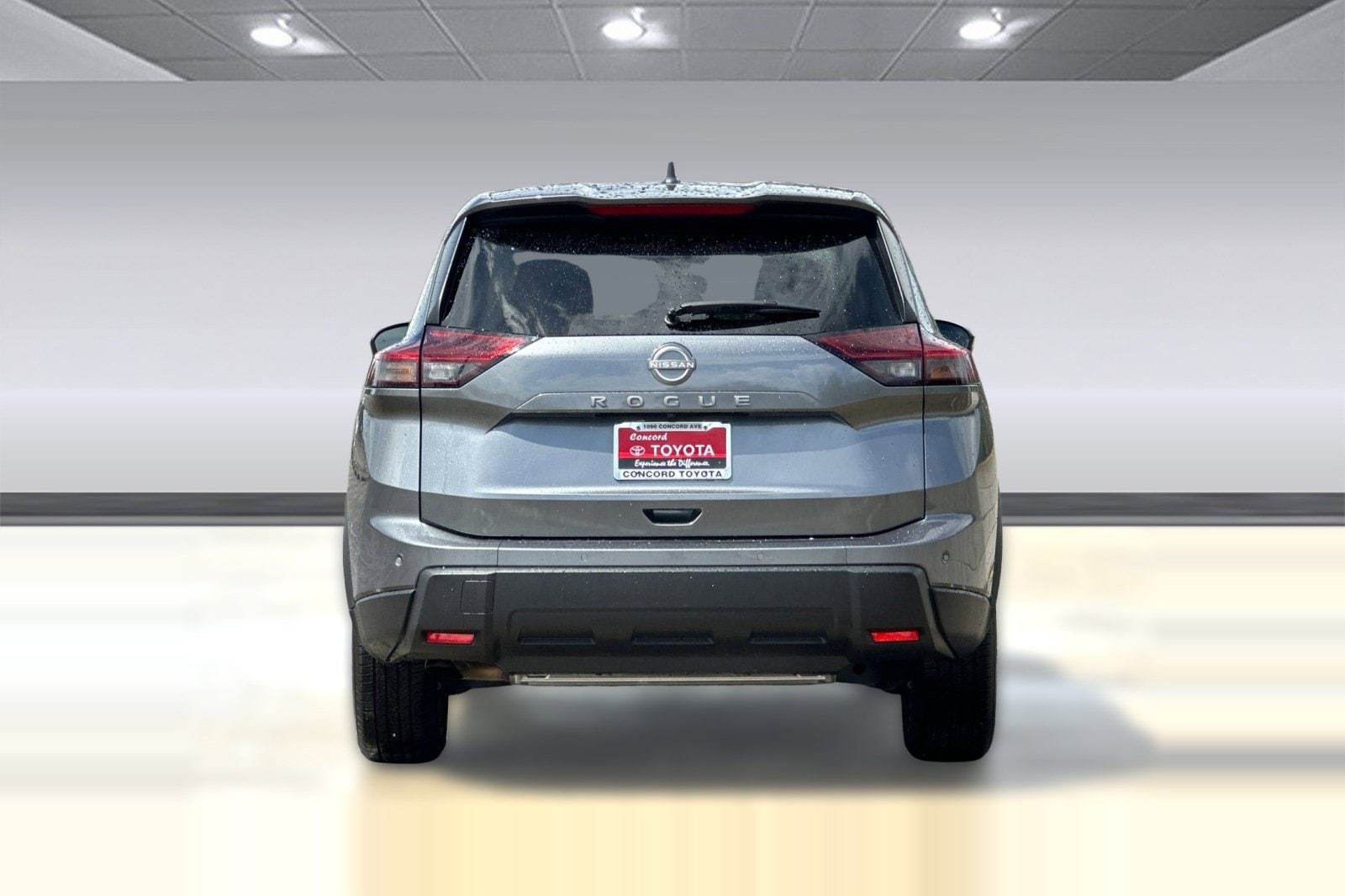 2025 Nissan Rogue SV photo 3