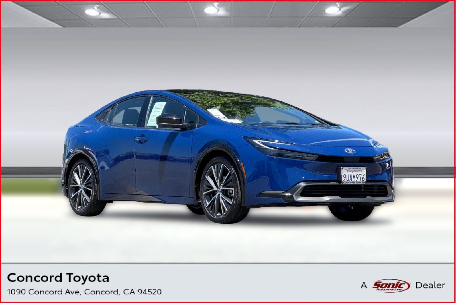 2025 Toyota Prius Limited FWD's photo