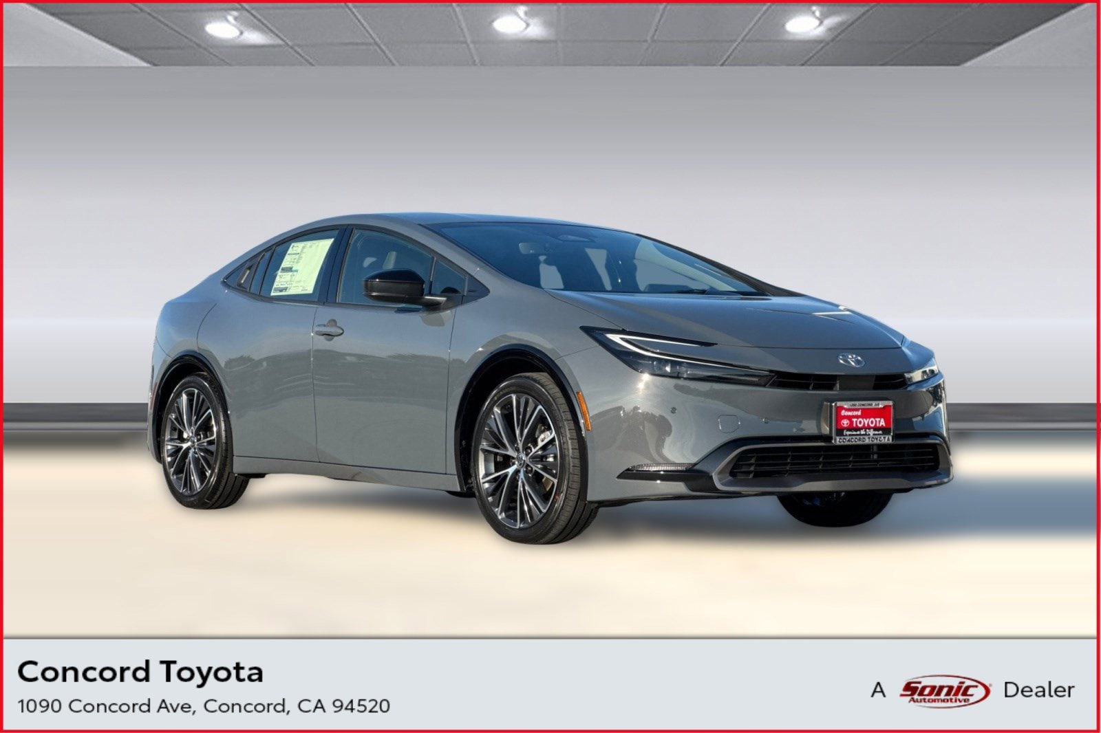 2026 Toyota Prius XLE's photo