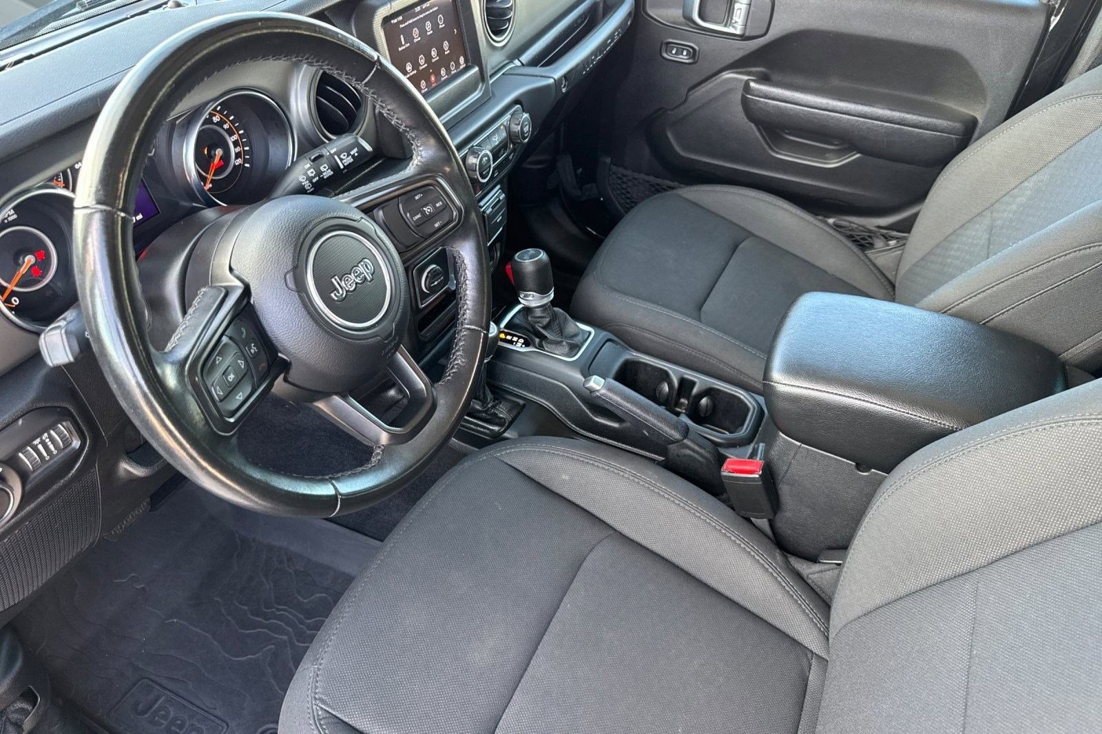 2022 Jeep Wrangler Willys photo 4