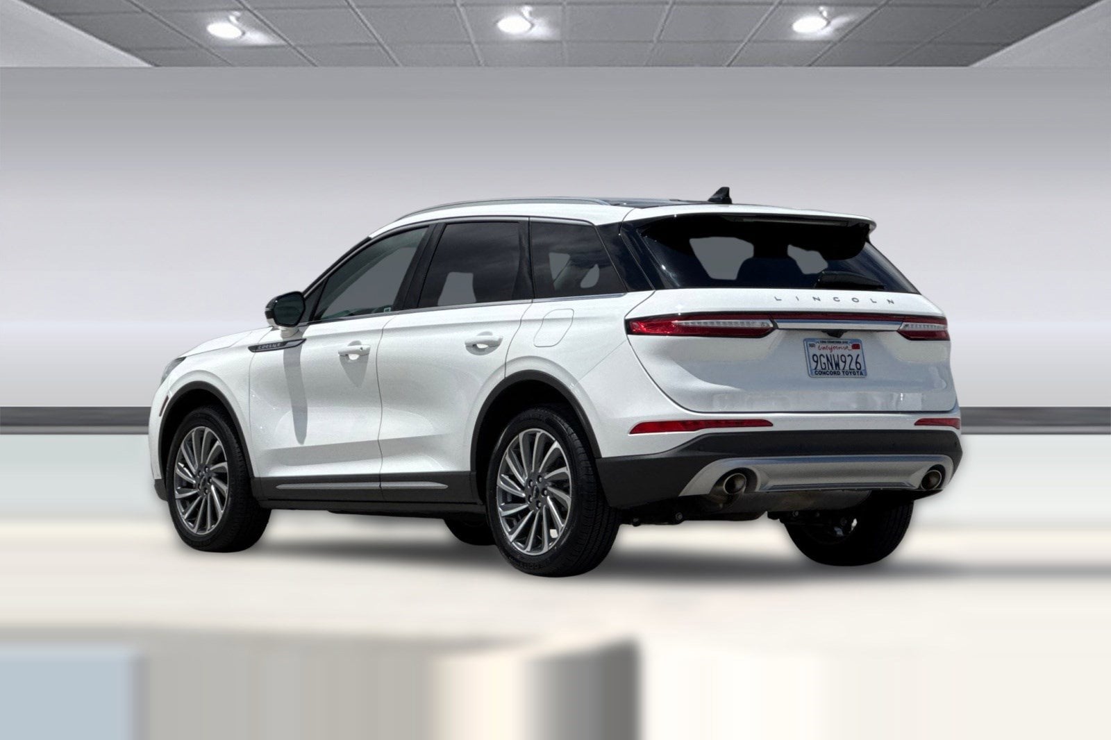 Corsair Reserve SUV