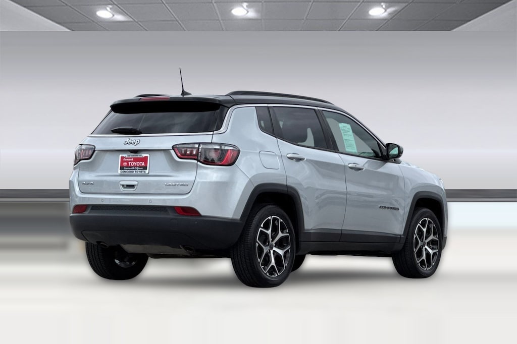 Used 2025 Jeep Compass Limited SUV