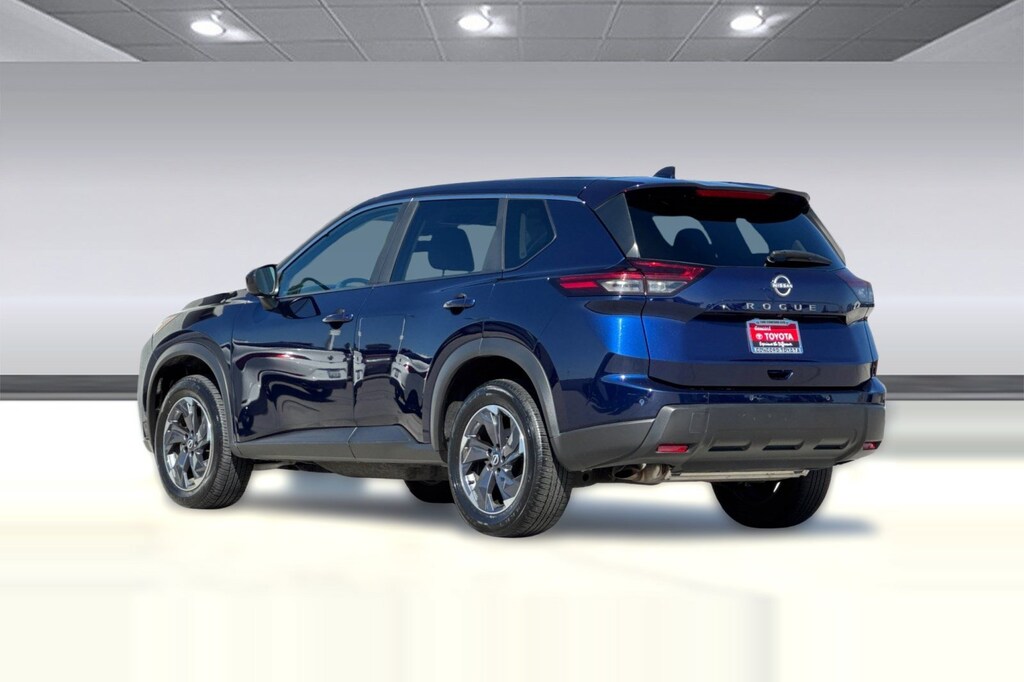 Used 2025 Nissan Rogue SV SUV
