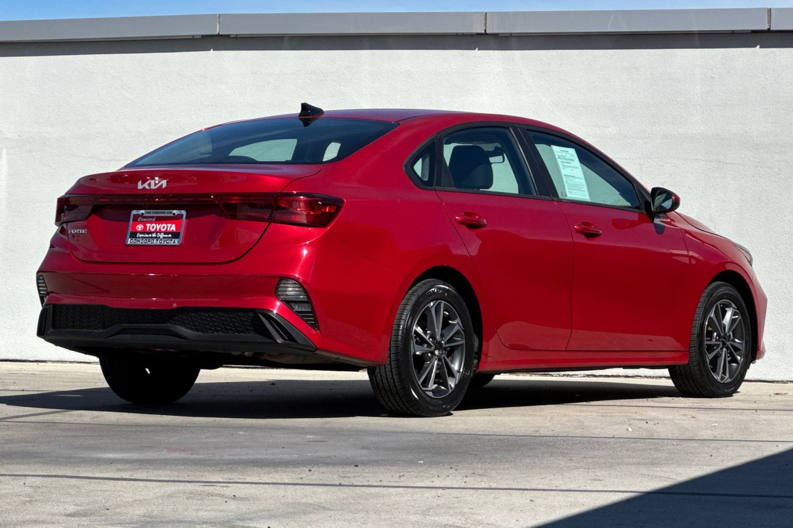 2024 Kia Forte LXS photo 3