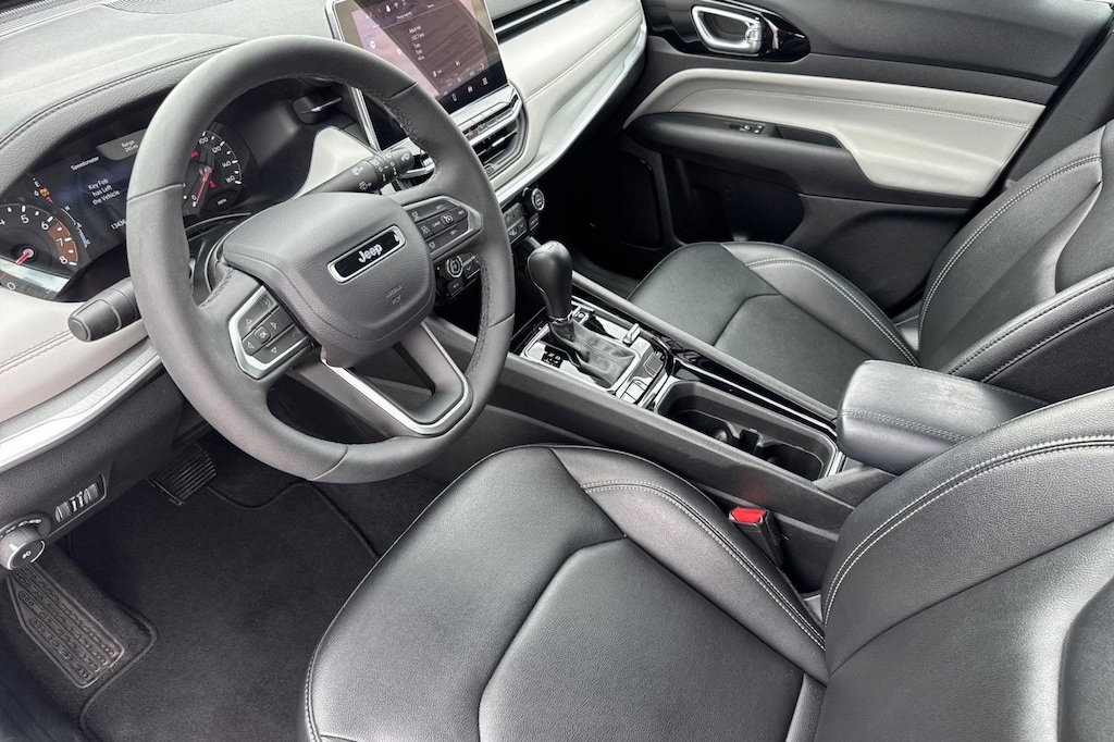 Used 2025 Jeep Compass Limited SUV