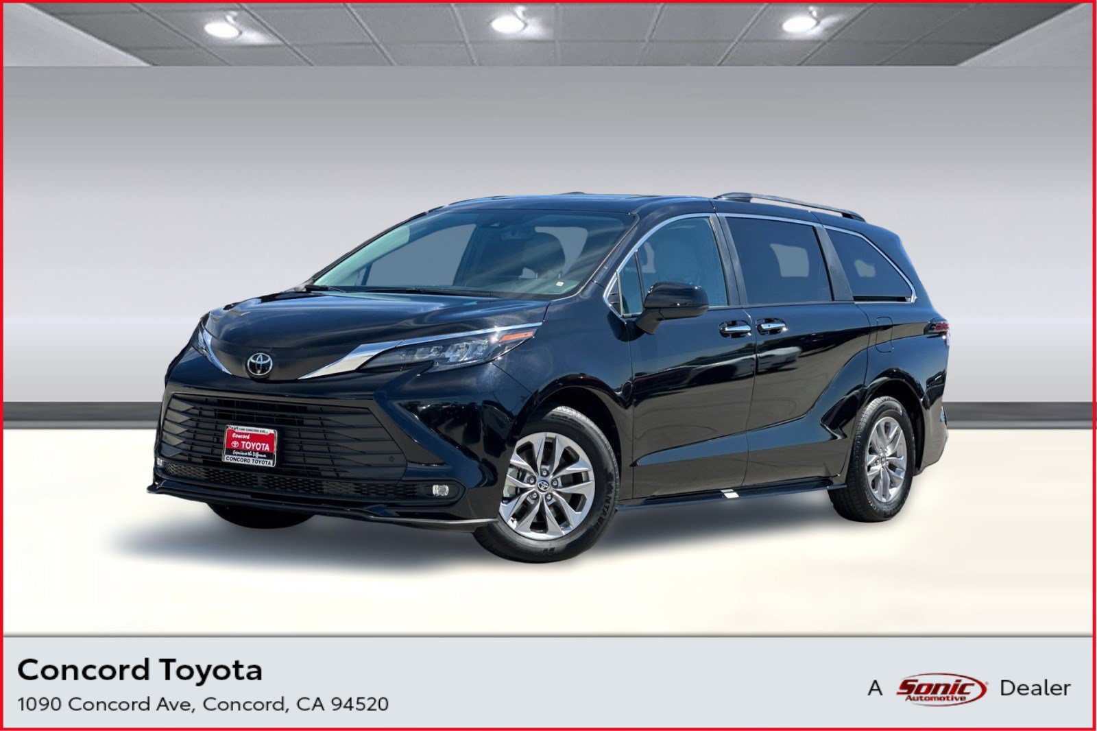 Used 2026 Toyota Sienna XLE Van Passenger Van