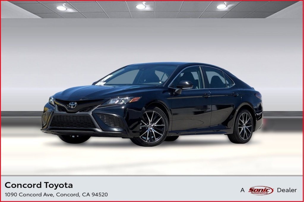 Used 2024 Toyota Camry SE Sedan