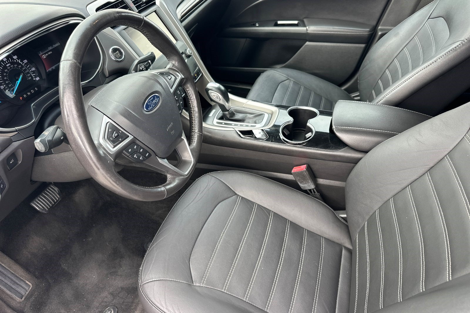2014 Ford Fusion SE Sedan