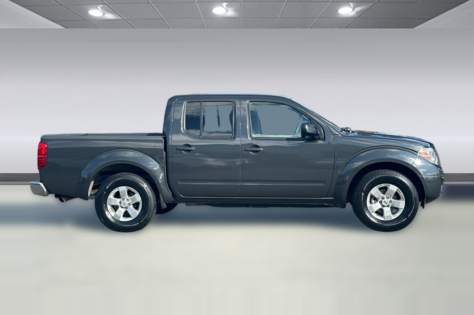 2013 Nissan Frontier SV Truck Crew Cab