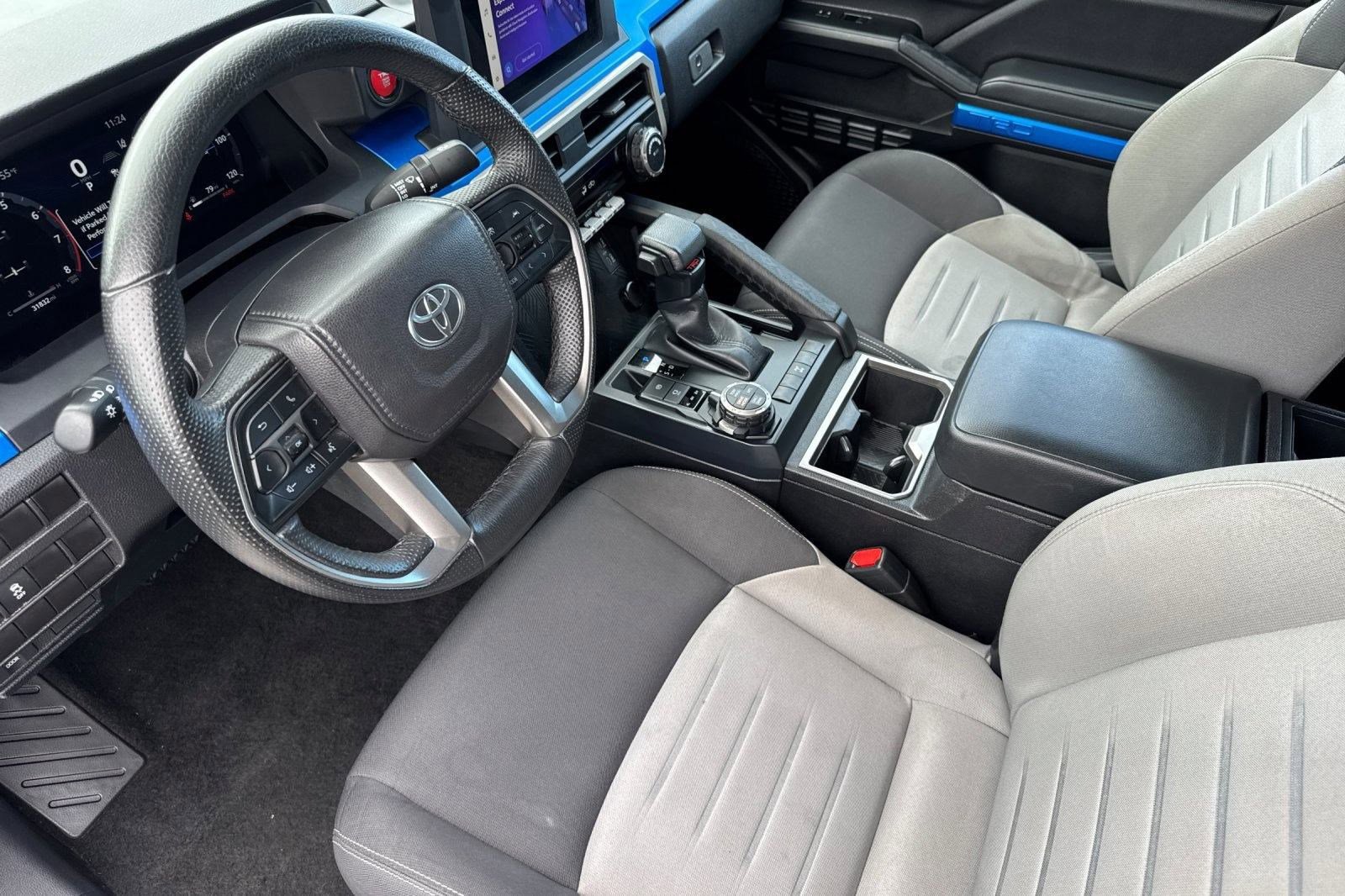 2024 Toyota Tacoma TRD photo 4