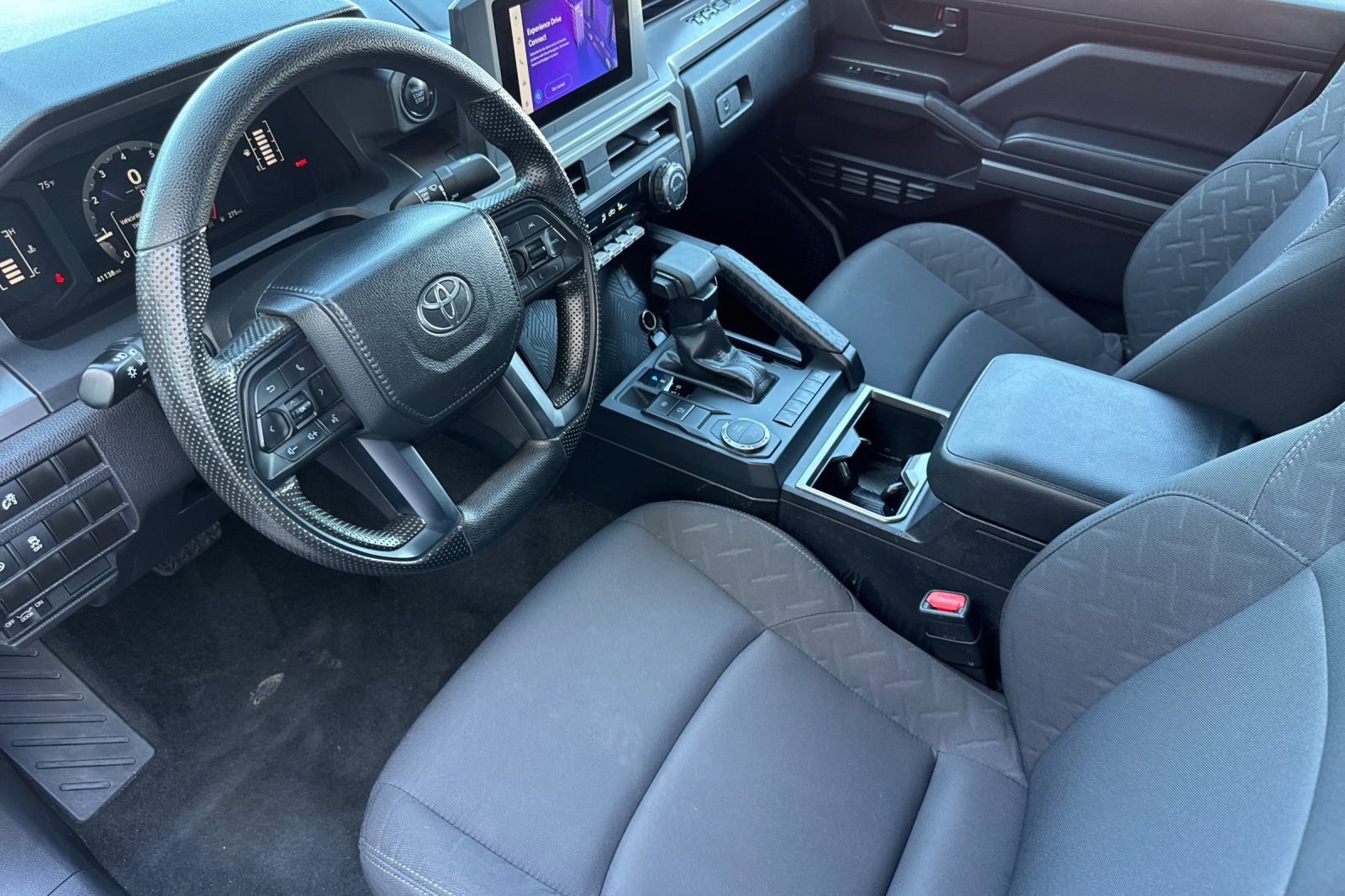 2024 Toyota Tacoma SR5 photo 4