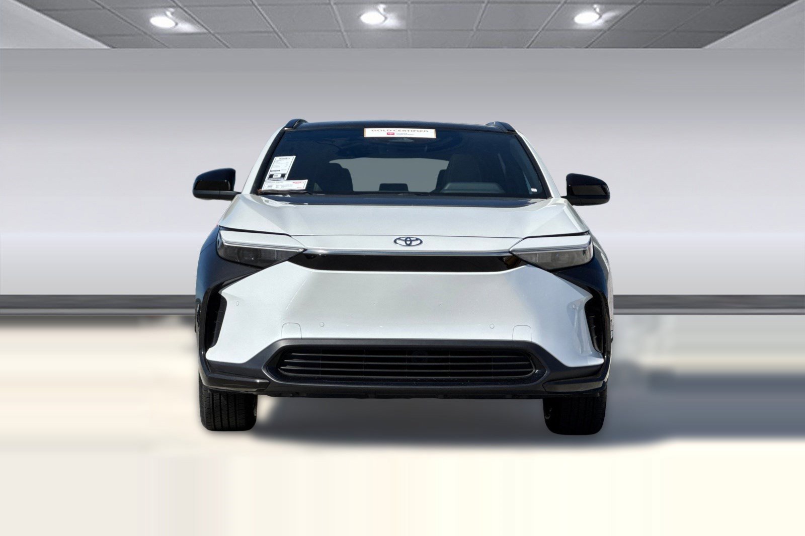 2023 Toyota bZ4X XLE photo 4