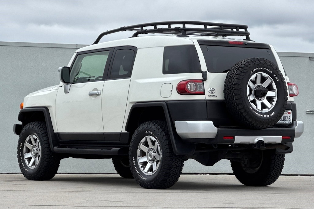 Used 2014 Toyota FJ Cruiser 4WD 4dr Auto (Natl) SUV