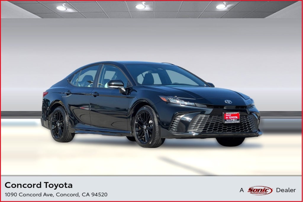 Used 2025 Toyota Camry SE Sedan