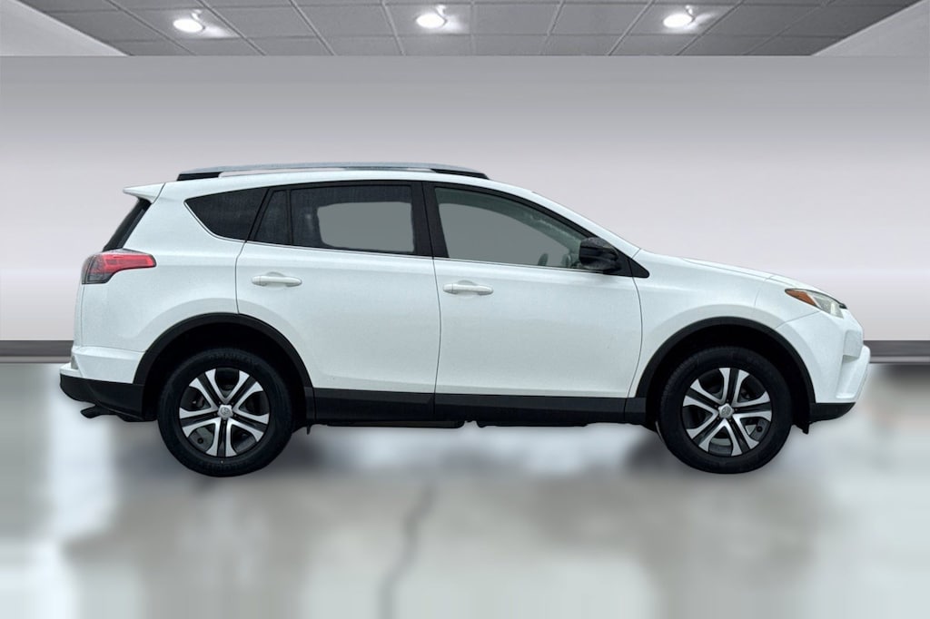 Used 2017 Toyota RAV4 LE SUV