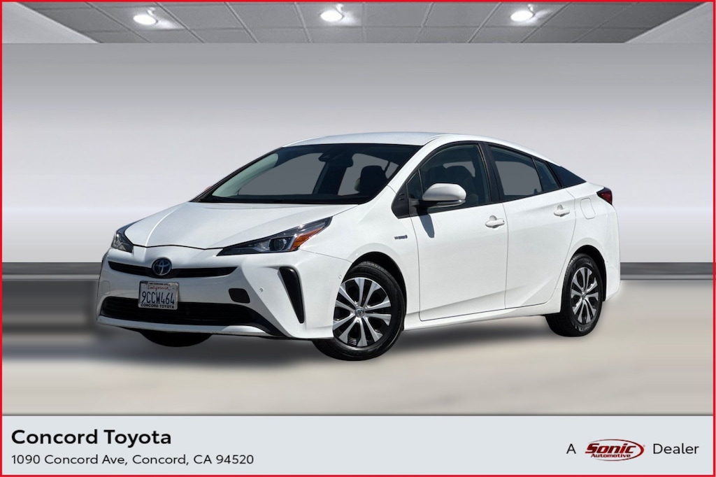 Certified 2022 Toyota Prius L Eco Hatchback