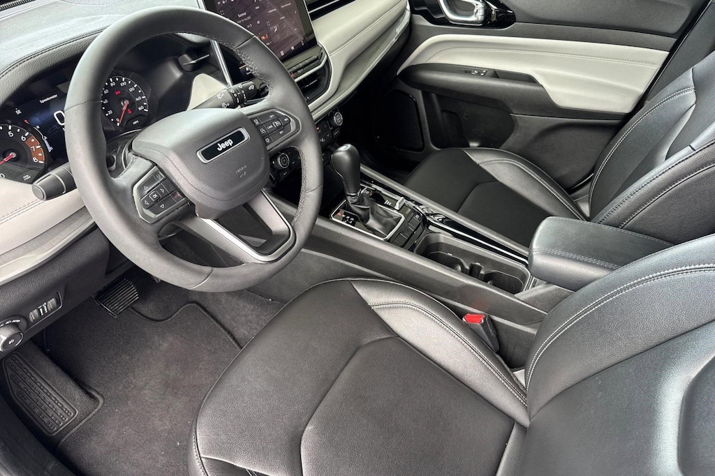 Used 2025 Jeep Compass Limited SUV