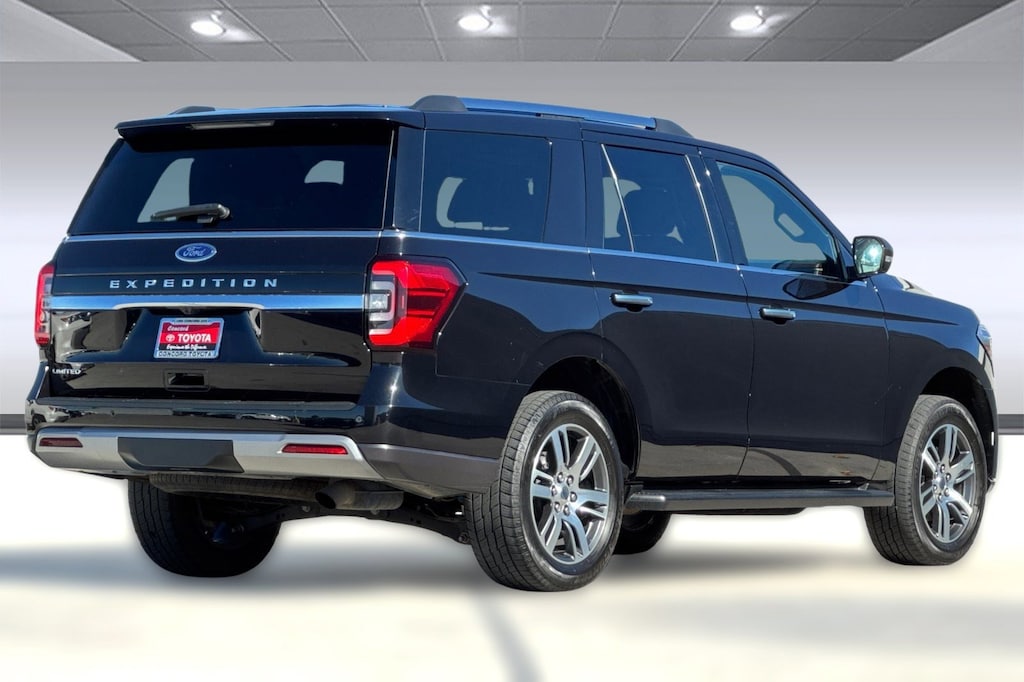 Used 2024 Ford Expedition Limited SUV
