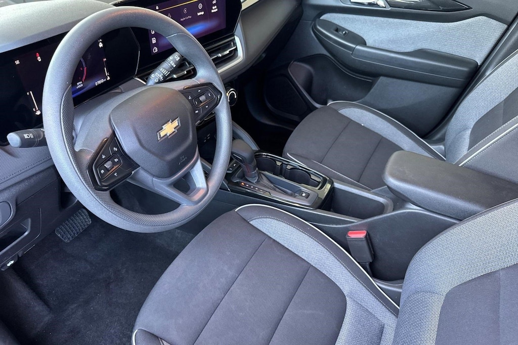 Used 2025 Chevrolet Trailblazer LT SUV