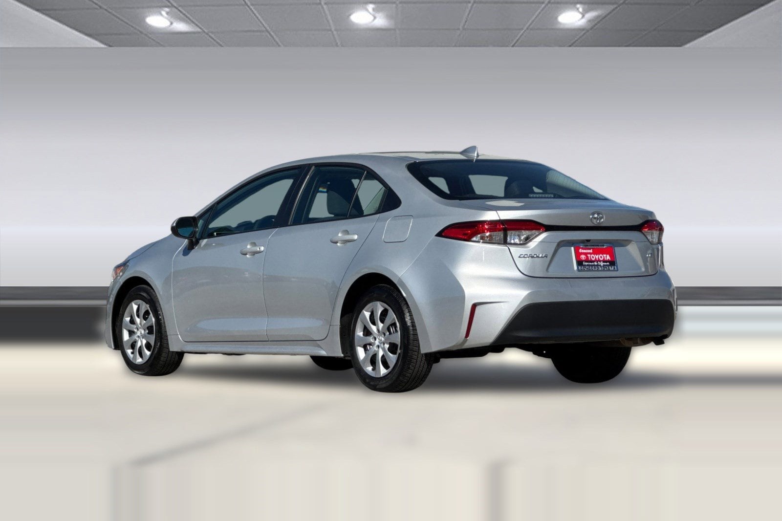 2025 Toyota Corolla LE photo 6