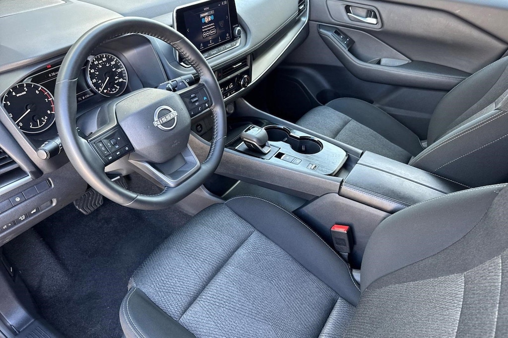 Used 2025 Nissan Rogue SV SUV