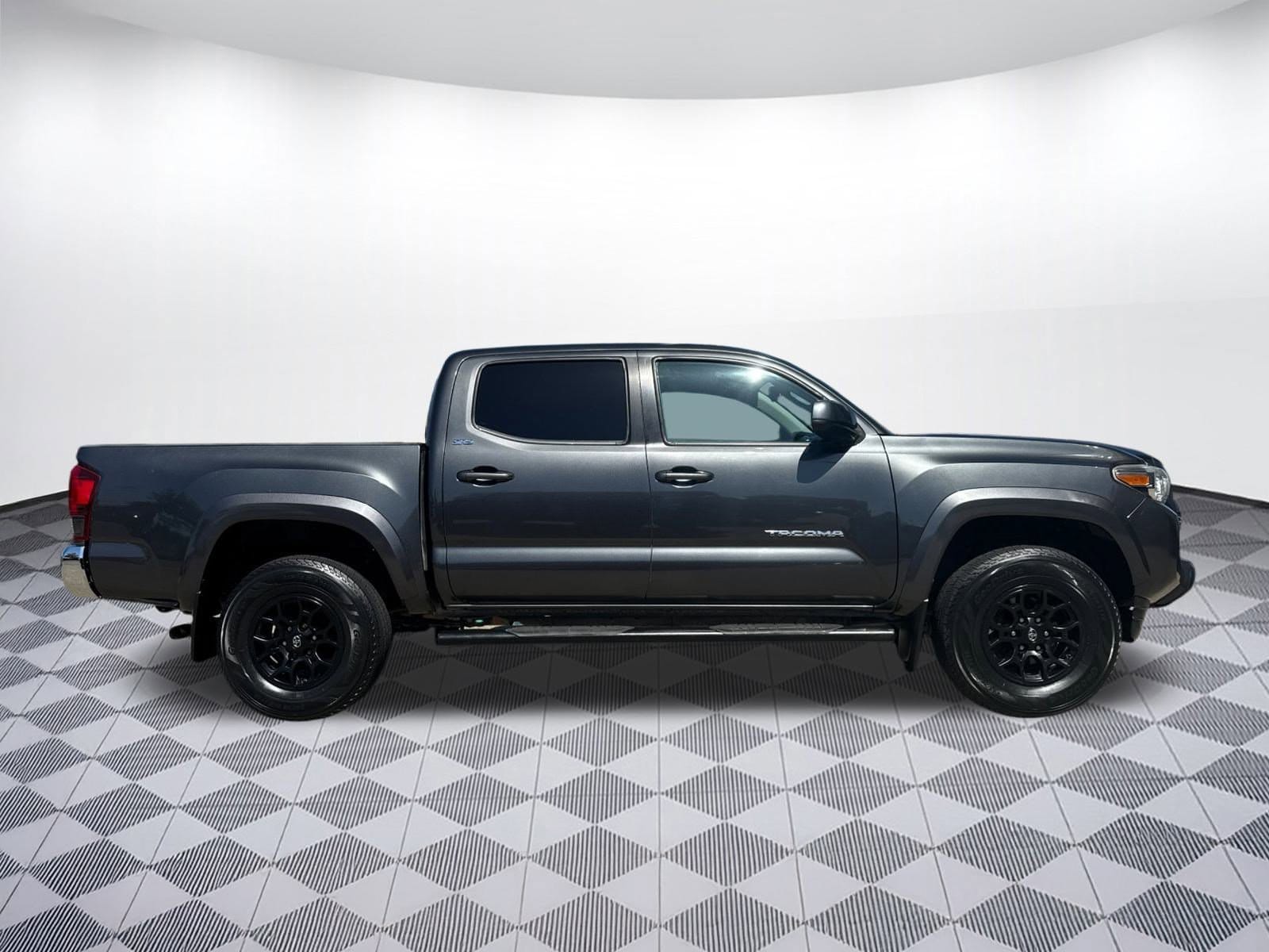 Used 2019 Toyota Tacoma SR5 with VIN 3TMAZ5CN3KM088072 for sale in Concord, CA