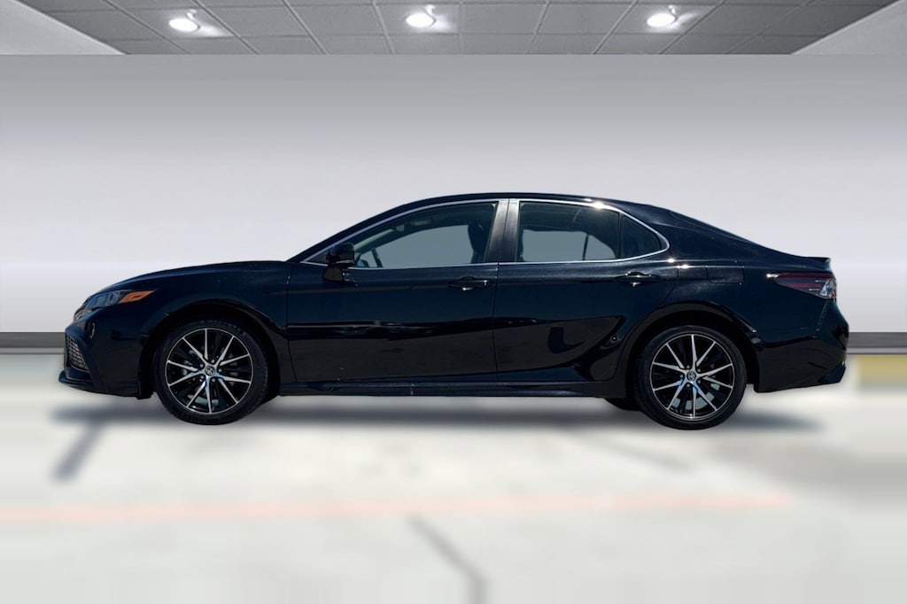 Used 2024 Toyota Camry SE Sedan