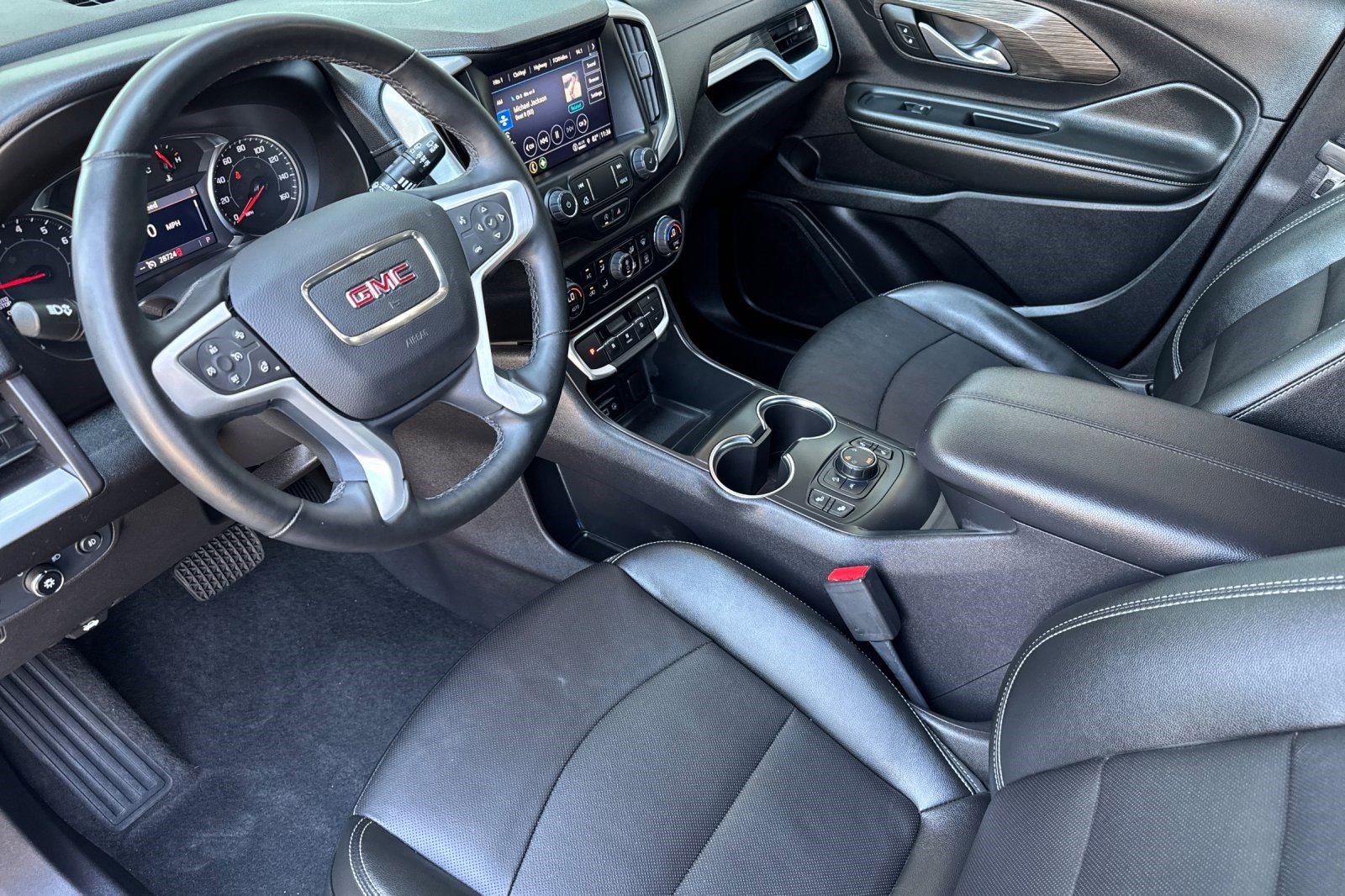2024 Gmc Terrain SLT photo 4
