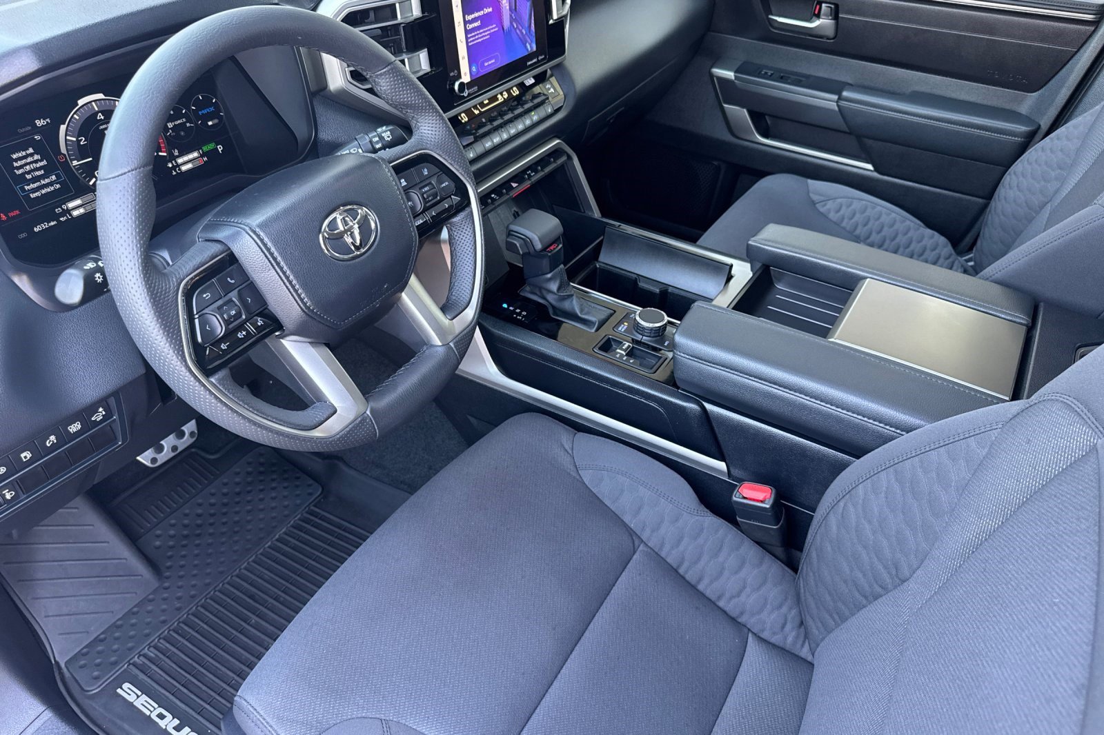 2024 Toyota Sequoia SR5 photo 3