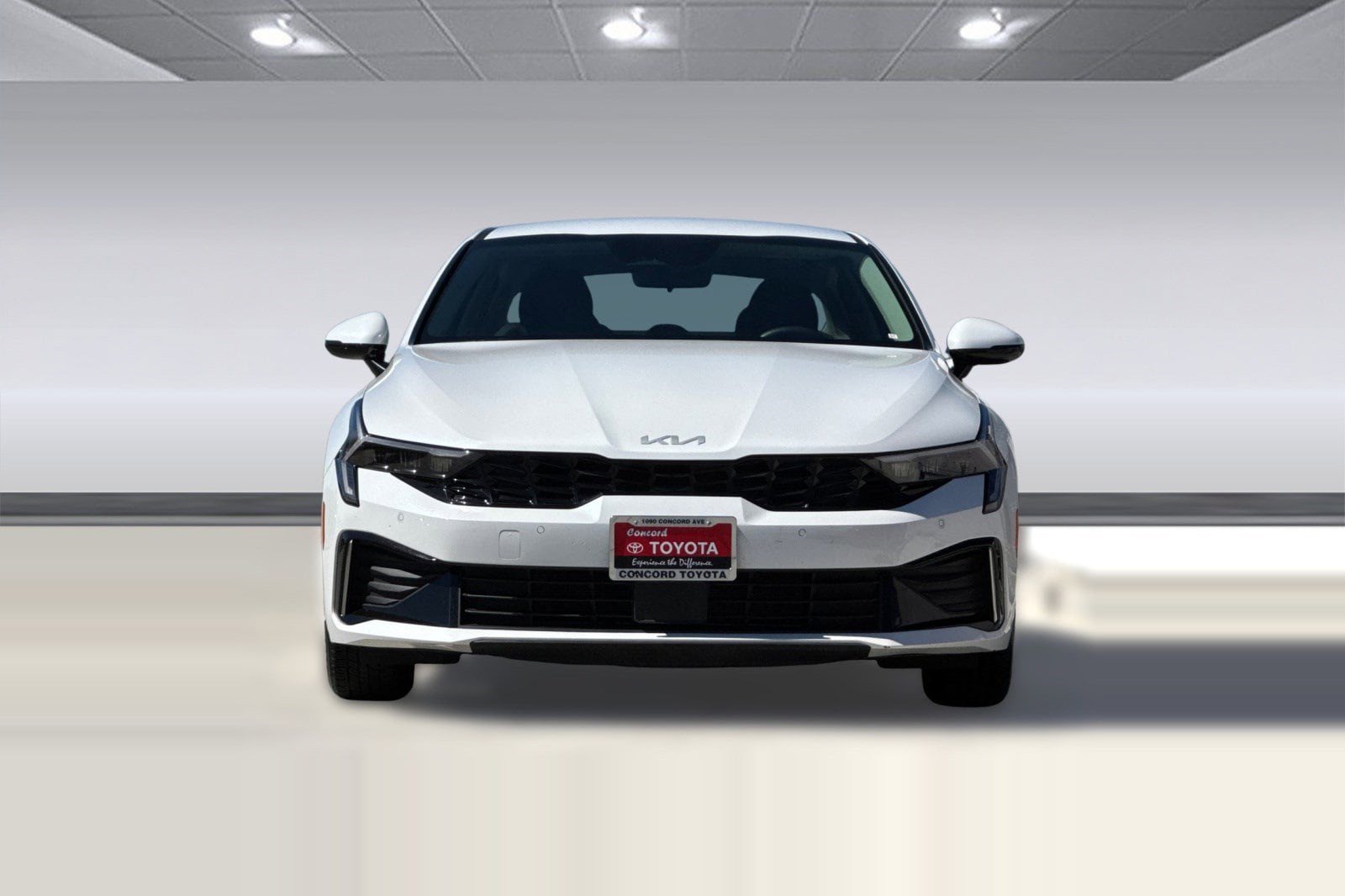 2025 Kia K5 LXS photo 4